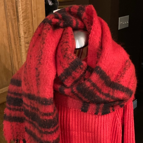 NWT Banana Republic shawl - Picture 9 of 13